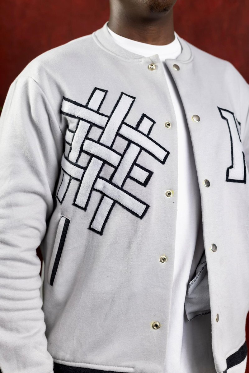 Hasselco_'s tweet photo. Hassel-made fusion varsity jackets. 
Customizable cut-out letters too. 
Craftsmanship 💯(By my hands) 
Mature color variants. 

NOW AVAILABLE FOR PRE-ORDER

#hasselmade #fusion #varsityjacket #thehasselapparel #jimmyhassel https://t.co/d6ZexGjgJf