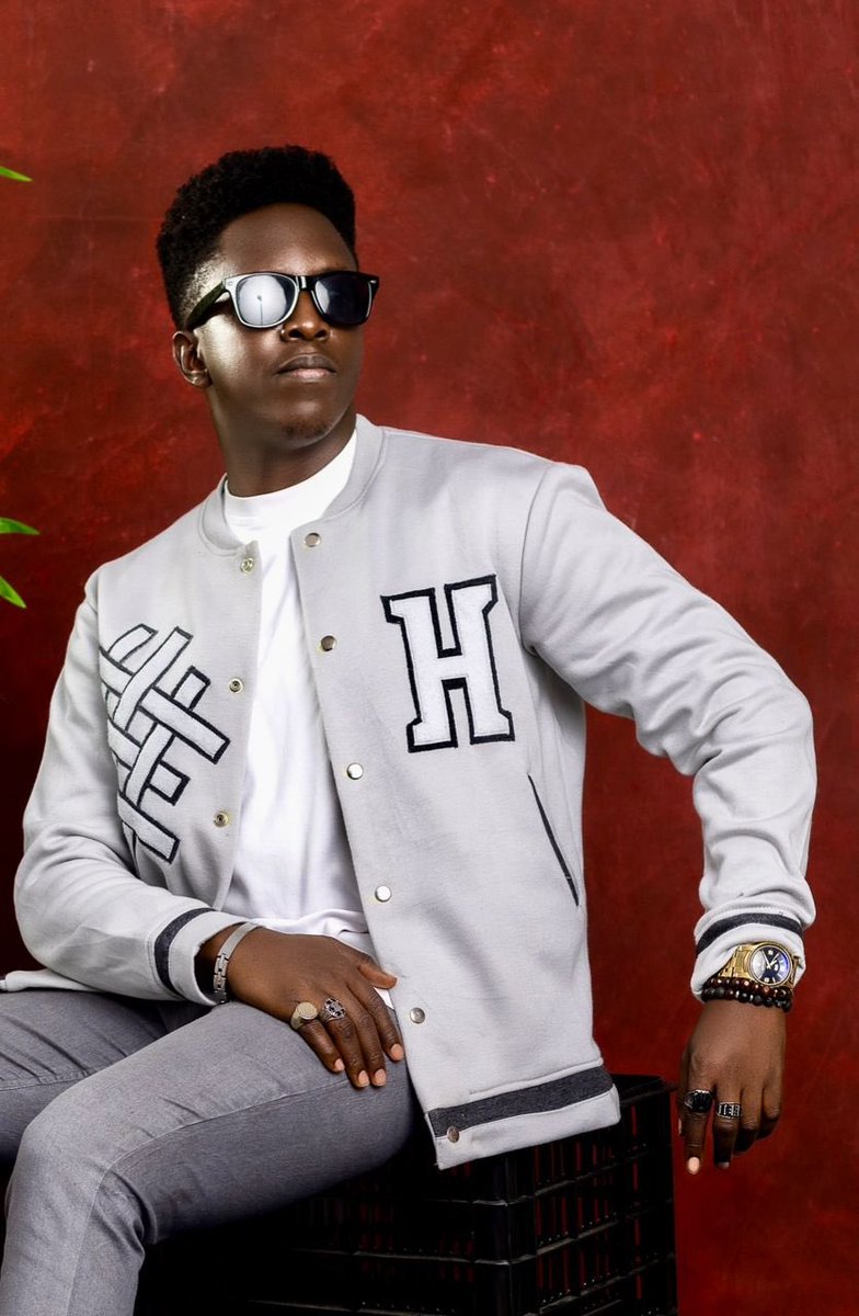 Hasselco_'s tweet photo. Hassel-made fusion varsity jackets. 
Customizable cut-out letters too. 
Craftsmanship 💯(By my hands) 
Mature color variants. 

NOW AVAILABLE FOR PRE-ORDER

#hasselmade #fusion #varsityjacket #thehasselapparel #jimmyhassel https://t.co/d6ZexGjgJf