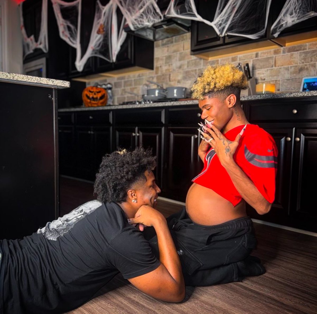 Subscribe to see how I got him pregnant⬇️

onlyfans.com/jayllnnandcardo