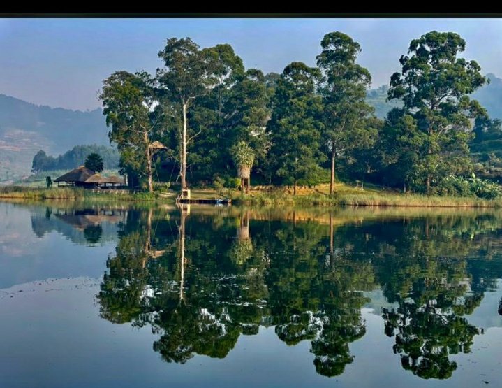 bravniwamanya's tweet photo. We take you to places you have never been to . ๐Lake Bunyonyi.
#ExploreUganda
#ultimatesafarisplug https://t.co/Wem5vvm0Is
