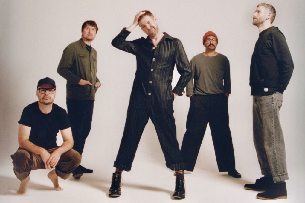 BienPerez's tweet photo. English indie rock band Kaiser Chiefs, DJ Pete Tong, Cantopop group RubberBand to rock “new” house of Hong Kong Sevens at Kai Tak
https://t.co/T8MZAgdjYB https://t.co/20B4b26wcf