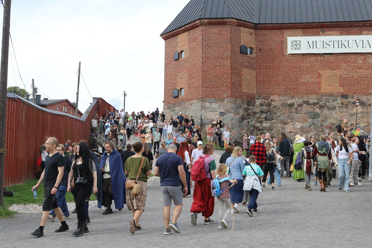 Museoviraston kokoaman #Museotilasto’n ennakkotiedot: Museokäyntiluvut edelleen huipussaan – Vuonna 2024 Suomen museoissa vierailtiin yli 8,4 miljoonaa kertaa 📊

📷: Jouni Marjamäki, <a href="/NatMuseum_FI/">Kansallismuseo</a> 

#museoala #museot 
<a href="/okmfi/">Opetus- ja kulttuuriministeriö</a> <a href="/museoliitto/">Museoliitto</a> 

museovirasto.fi/fi/ajankohtais…