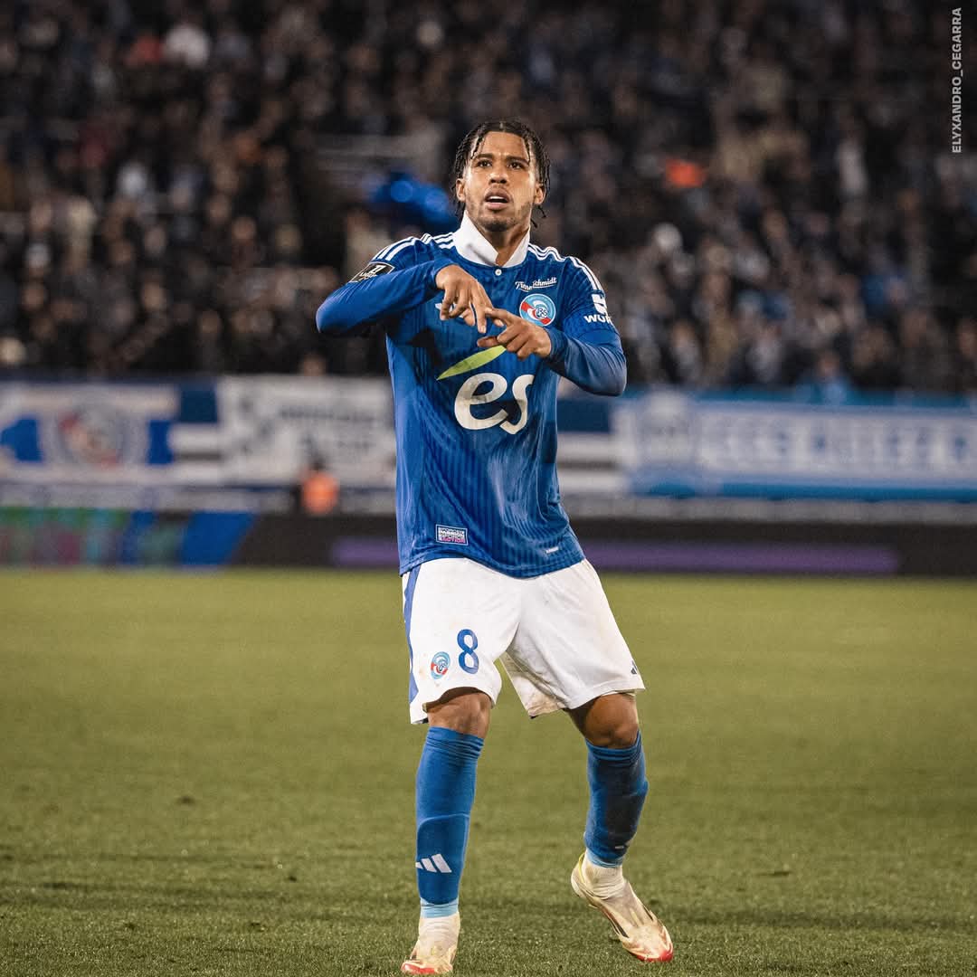 100B_Chelsea's tweet photo. 📰 - Le plan de #Chelsea pour les 3 prochains mois pour Mathis #Amougou est de le voir rester au club et au sein de l'équipe première, le voir grandir et progresser avec des grands joueurs à ses côtés et le prêter au RC #Strasbourg la saison prochaine pour qu'il soit un titulaire régulier en Alsace.

De son côté, Andrey #Santos intégrera l'effectif de Chelsea dès le mois de juillet prochain pour disputer la Coupe du Monde des Clubs.

[@FabrizioRomano🥇] #CFC