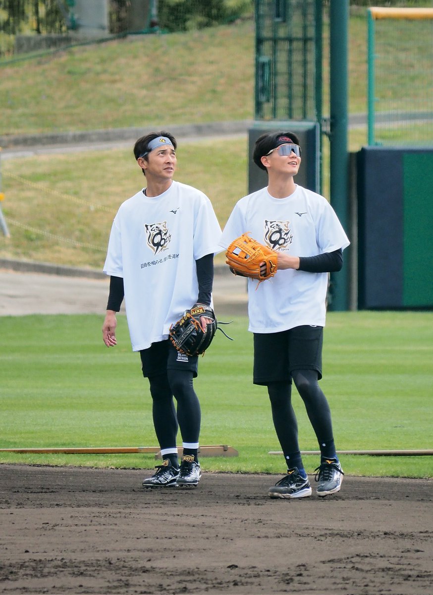 usabutasan's tweet photo. 1/20のSUPER BEAVERも
2/2のsupabo.も最高すぎて
抜け殻ﾁ━━( ꒪⌓꒪)━━ﾝ･･･
たまたまどっちもアコースティックやったけど、良すぎやしないかい？？
アコースティックVer.出してほしぃ( ´ ཫ ` )
はーーー、沖縄行きた…🐯 https://t.co/IFnyqZB68j