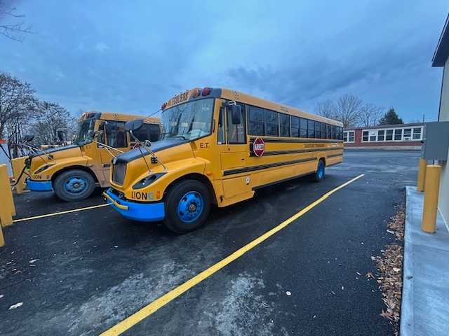 KempowerOyj's tweet photo. We partnered with the Eastern Townships School Board (ETSB) in Quebec, and the Quebec-based charging solutions provider Bornes Quebec to launch an innovative EV charging system 🌱 This is a great step toward a green future! 🌟🇨🇦
https://t.co/H5kKUzPqXy https://t.co/bhQTQYzYZe
