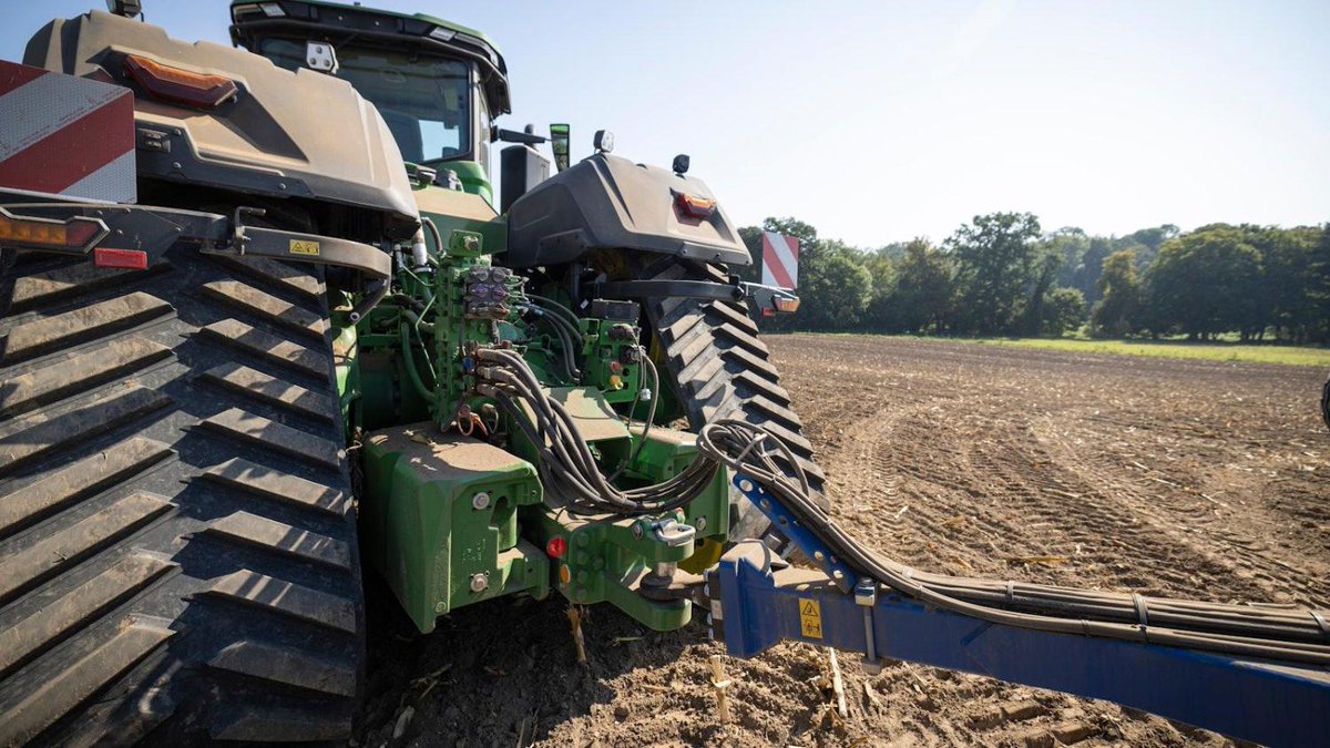 Tullisota kiihtyy: Kiina lätkäisi tariffin amerikkalaisille maatalouskoneille maaseuduntulevaisuus.fi/uutiset/2346fc…