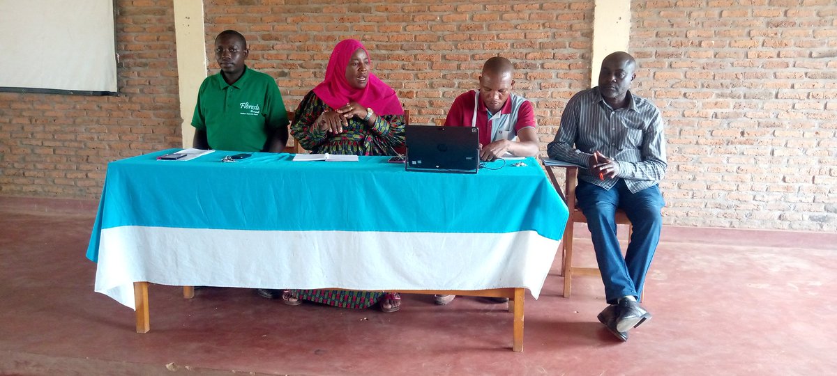 CommuneMakamba's tweet photo. 2/2 iyo nama yakoranije kandi abari muri plate forme nutritionnelle muntumbero yo guhimiriza abitavye nabobahimirize abandi kubijanye n'imirwi itatu mikuru y'imfungurwa zituma amagara yifata neza, kugira umwimbu wiyongere mu benegihugu gutyo dushike kuriya mbonakazoza hakirikare https://t.co/gcZdkmANbr