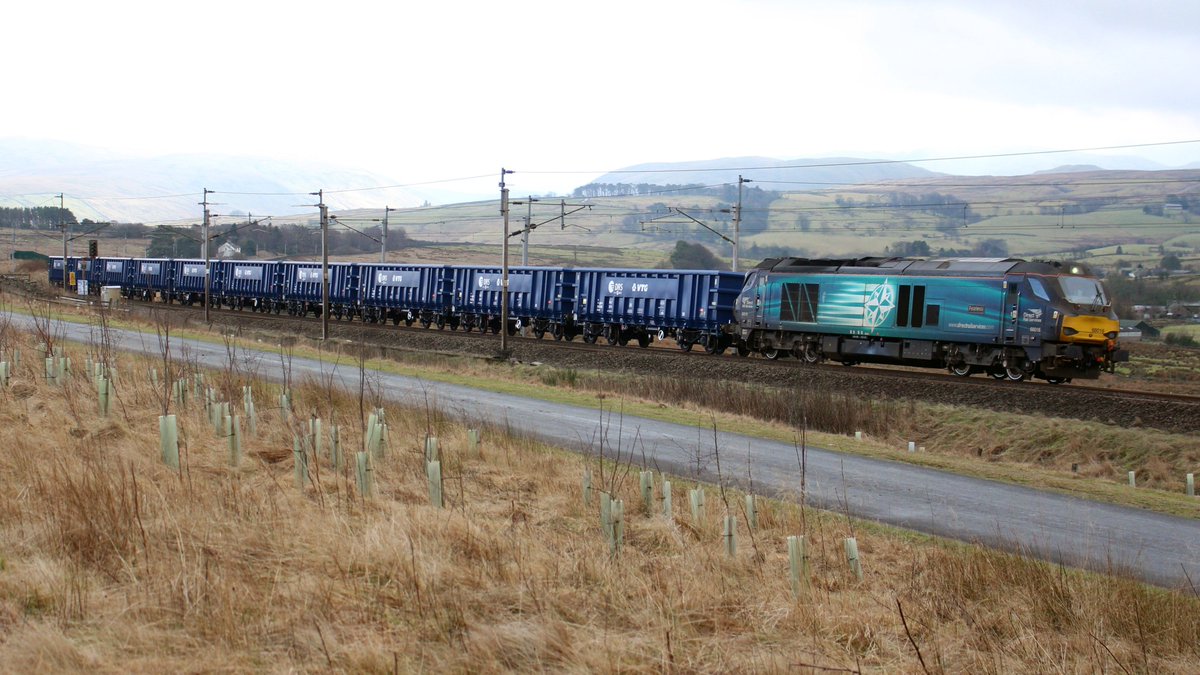 We've launched a new rail service set to save major CO2 emissions and support decommissioning mission.

The service has begun moving over 46,000 tonnes of material by rail, yielding significant environmental benefits - 
directrailservices.com/new-drs-rail-s…