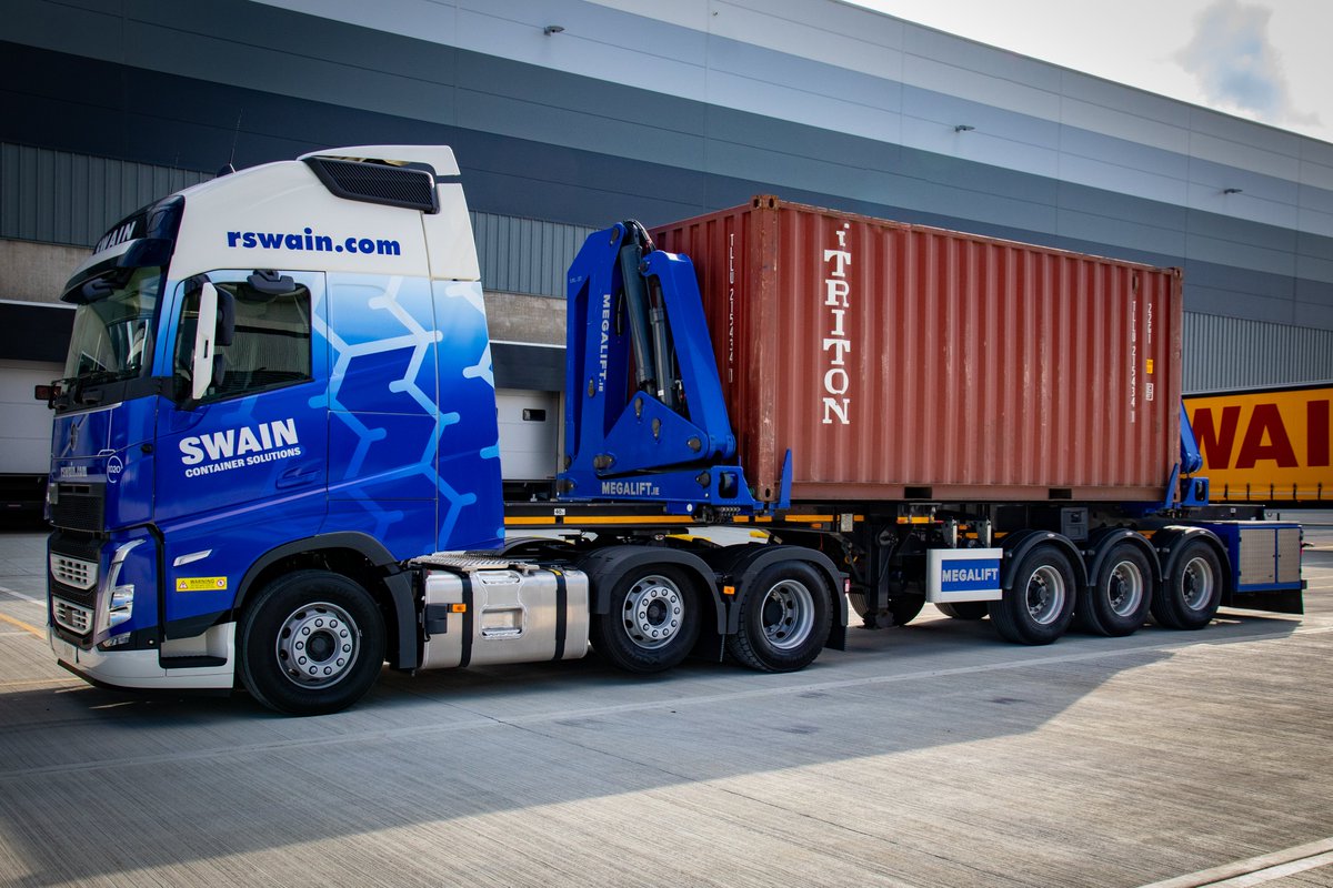 RHANews's tweet image. It’s good to see that Swain Group transitions its London Gateway Fleet to HVO and takes on five new electric HGVs.

HVO is a transitional fuel which will help the #decarbonisation journey and can reduce #emissions by 90%.

Matthew Deer, MD of Swain Group, said “This move to HVO