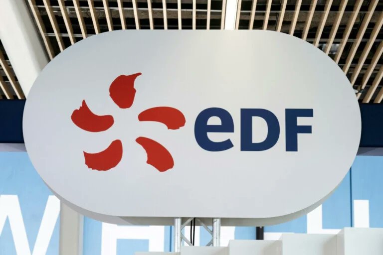 CyberUniversite's tweet photo. 🚨 Cyberattaque chez EDF : les données de 6,3 millions de clients volées ! ⚠️ Noms, prénoms et infos contractuelles compromis. Aucune donnée bancaire concernée selon EDF. 🔍 Plus d'infos ici 👉 https://t.co/fwtmnH8PK4 https://t.co/7Q6VQyQJ8P