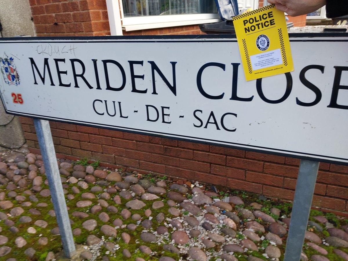 YardleyWMP's tweet photo. PCSOs are out about issuing tickets for dangerous and inconsiderate parking, lots issued already. #ticketsinthepost #thinkofothers https://t.co/64F6o98v1D