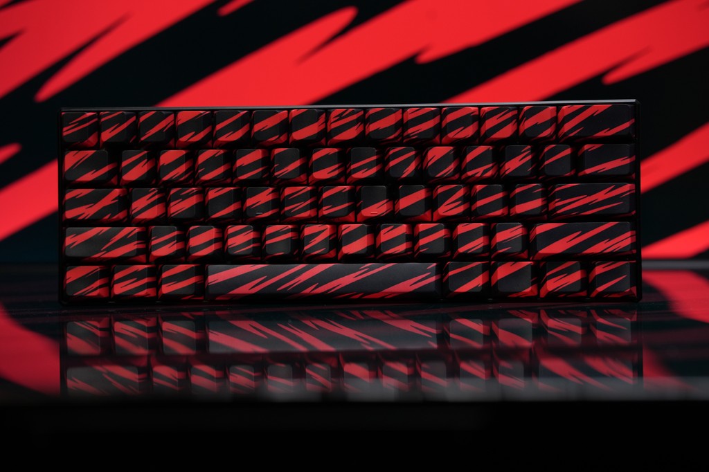 Did you know? You can now upload any image to your entire keyboard with our new customizer.