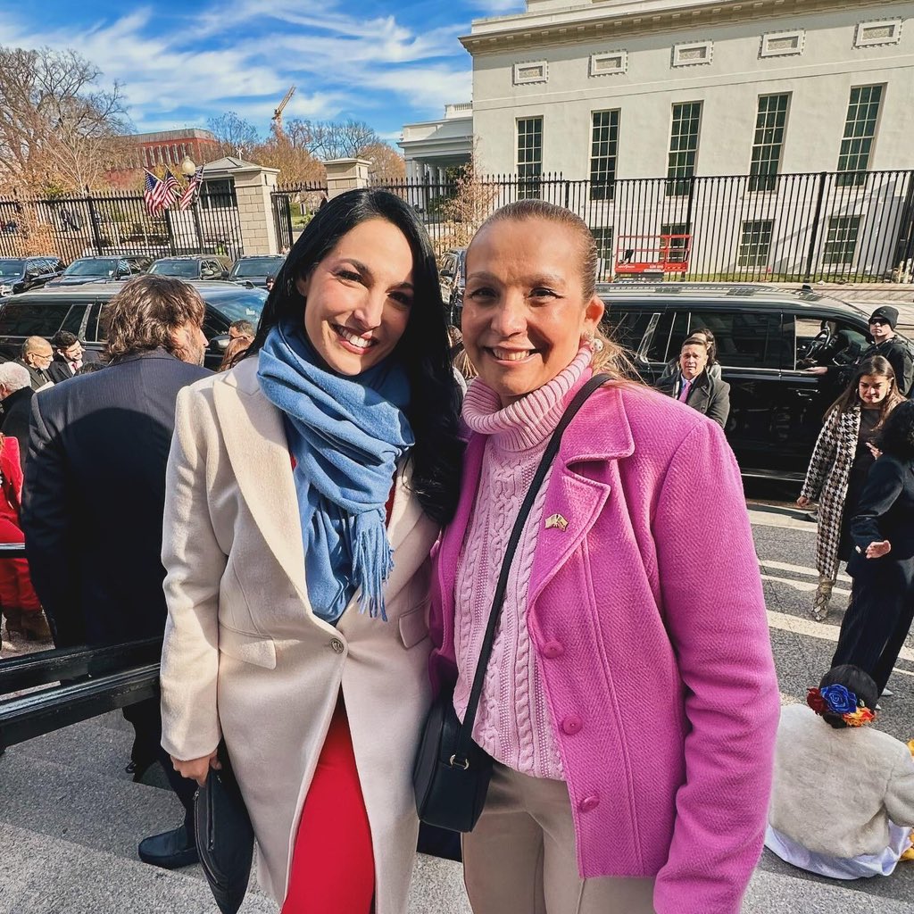 Rosmarbr's tweet photo. Recuerden que este grupo son los Venezolanos pro Biden/Kamala y así entienden más sus tuits de odio. https://t.co/RXskxUPHZV