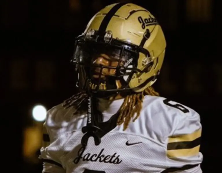 "They like the people that come from Sprayberry."

#Mizzou signed cornerback Mark Manfred in the 2025 class out of Marietta (Ga.) Sprayberry. Now, the Tigers have their sights set on fast-rising safety Kealan Jones: missouri.rivals.com/news/2026-db-k…
