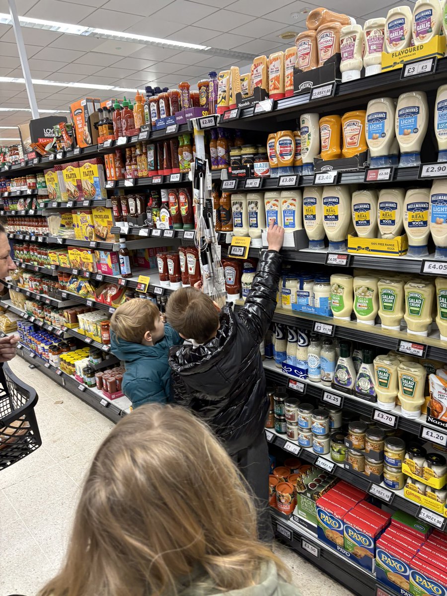 latimerprimary's tweet image. Year 1 have had a very successful trip to Anstey Coop this morning, learning some of the jobs people do and all the things you can buy. The children even became shop assistants today and had a go at the checkout! I wander who will pay the bill? 
#Latimergeography #LatimerEnglish