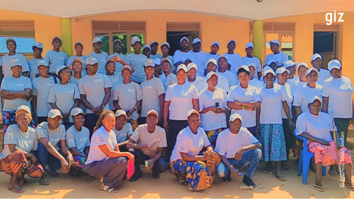 GIZ South Sudan (@giz_southsudan) on Twitter photo 3-day training in Yambio 💪🏿 empowered 30 female & 36 male members of Micro- & Sub-Catchment Management Committees with #leadership, #communication, #ConflictManagement & #ResourceMobilization skills. The goal? 🎯 Sustainable #WaterRessourceManagement!
<a href="/GERinSSD/">German Embassy South Sudan</a> 🇩🇪 @cordaid 3-day training in Yambio 💪🏿 empowered 30 female & 36 male members of Micro- & Sub-Catchment Management Committees with #leadership, #communication, #ConflictManagement & #ResourceMobilization skills. The goal? 🎯 Sustainable #WaterRessourceManagement!
<a href="/GERinSSD/">German Embassy South Sudan</a> 🇩🇪 @cordaid