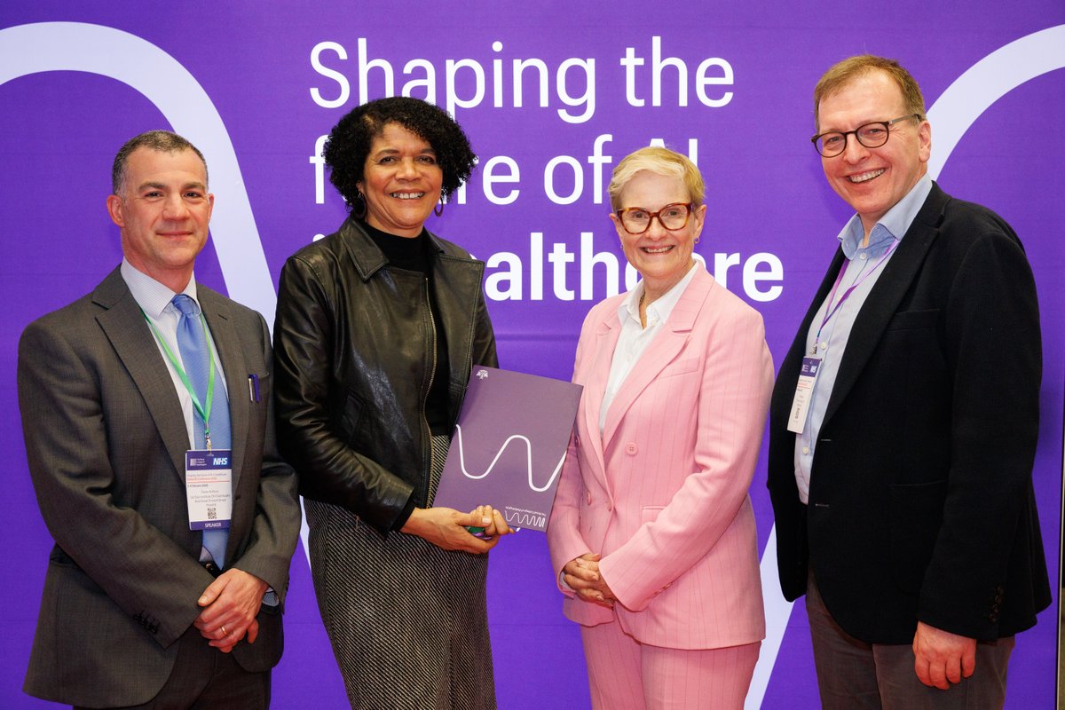 RCRadiologists's tweet photo. We were pleased to welcome several parliamentarians to #RCRGlobalAI and showcase our commitment to harnessing the potential of AI across diagnostics and cancer care. https://t.co/6KyfAZefvd