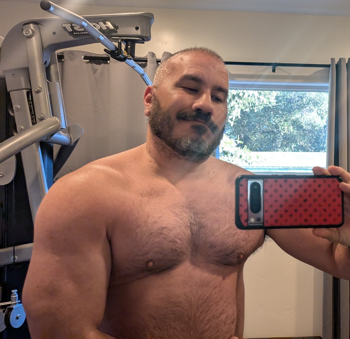 Da bulk
#spup #hairygay #hairymuscle #gaygym #gaymuscle #beardedgay #beardedmuscle #musclepup #musclebear #musclecub #lazybear #gaypup #scruffy #scruffygay #scruffymuscle #scruff #dadspup #propertyofdad