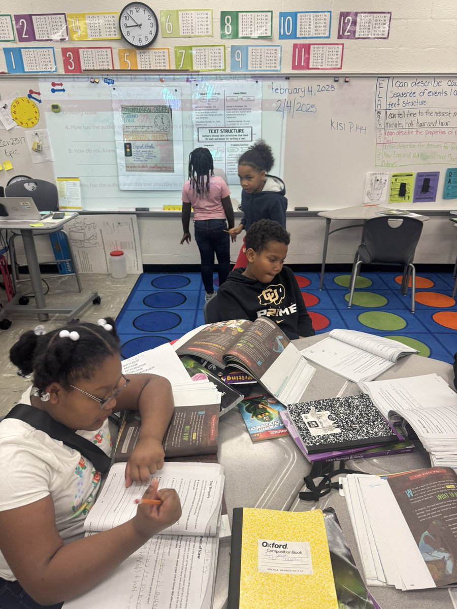 DebbieSkaggs8's tweet photo. My heart is smiling seeing Hornets @HES_HCS referring back to anchor charts and the text with partners to determine the text structure of their story. @ELA_HCS @mrsj_cohen @michellewil2 #hamptonproud #winningforstudents https://t.co/yleQQbMGV5