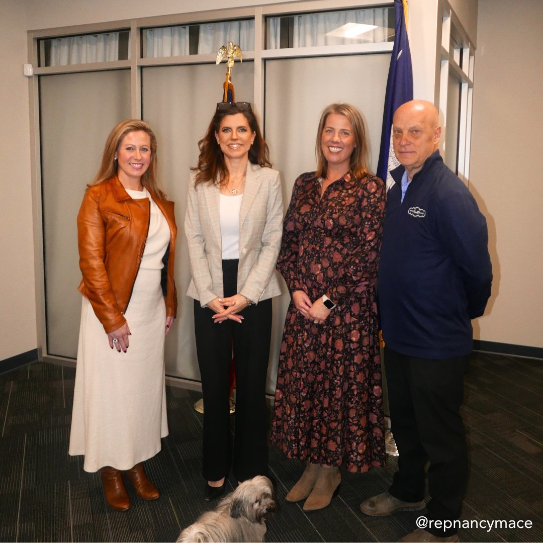RepNancyMace's tweet image. Had a "grape" meeting with Charleston Wine + Food. 🍇

We learned all about their zero-waste composting efforts and their impact on the Lowcountry economy by promoting and elevating Charleston’s culinary brand.
#LowcountryFirst