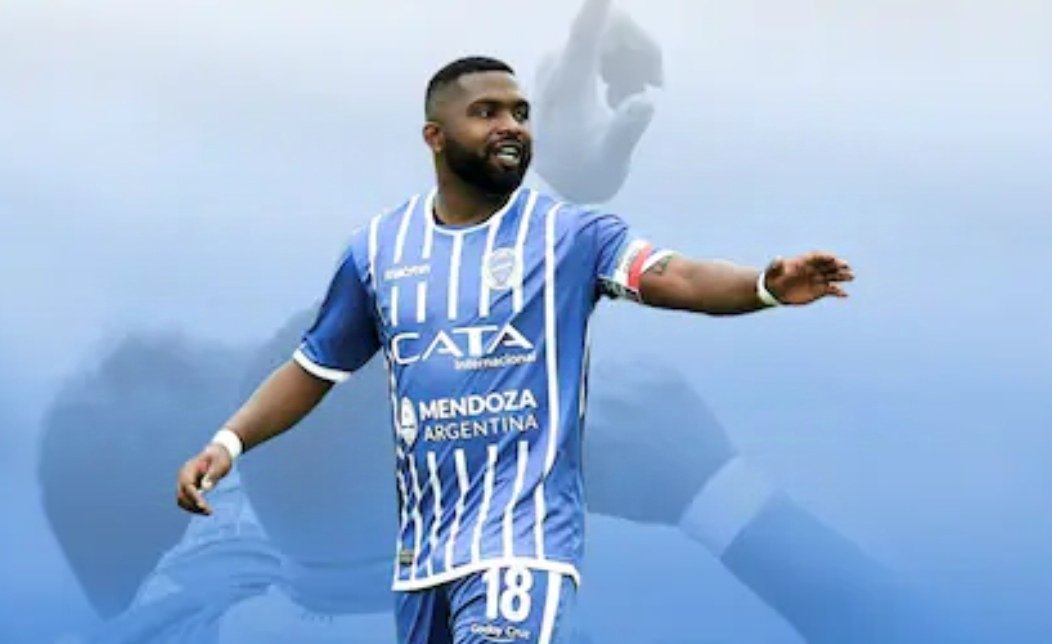 Dejaste en nosotros más de lo q imaginaste alguna vez.QEPD Goleador.Siempre presente.