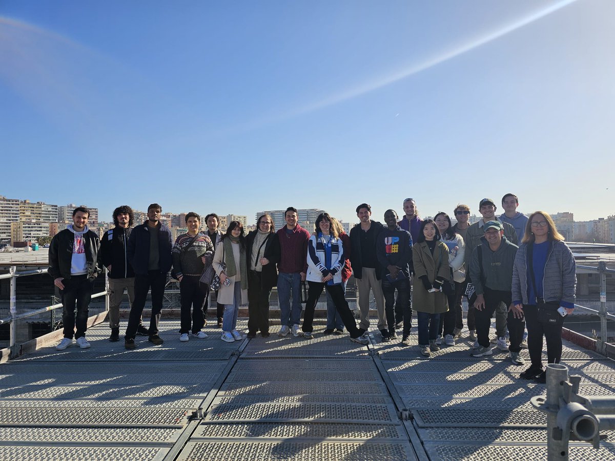MUM_UPC's tweet photo. The Master in Urban Mobility of @la_UPC supported by @EITUrbanMob visited today La Sagrera Station, the promising new Mobility Hub of Barcelona, hosted by Dr. Luis Ubalde @lubalder in charge of the Works. High-speed train🚅, Rodalies🚈🚍🚴‍♀️🚗🚕, car park 
👏👏👏
@UPC_IR @Ineco_es https://t.co/cdMCsS2AhP