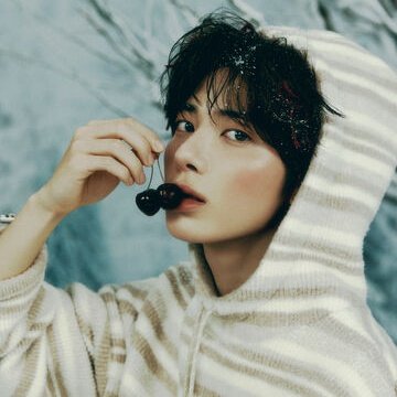 TheePopCore's tweet photo. Happy 23rd Birthday to the angelic, handsome, charming, adorable, talented, captivating, and endearing Taehyun of TXT! 🎈🎉 https://t.co/Auu3ORpVKE