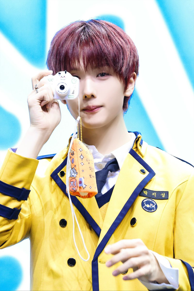 250205

お誕生日おめでとうございます！🎂✨🐹

今年もチソンにとって素敵な一年になりますように ╰(*´︶`*)╯♡

これからも変わらずに応援しています♡

#우리의_띵_지성아_생일축하해
#23StarsForJisung