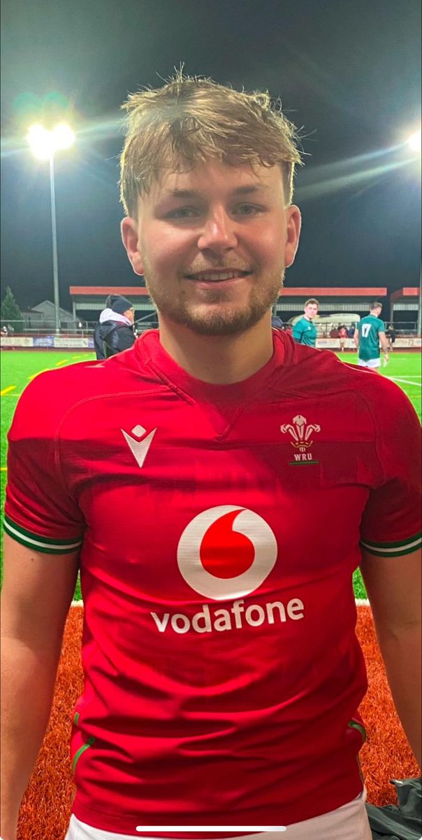 Braf oedd gweld cyn-ddisgybl yn chwarae yn y 6 gwlad dan 20ain dydd Sadwrn 🏉
Da iawn Carwyn 

Great to see a former student playing for his country in the 6 nations under 20’s on Saturday🏉
Well done Carwyn Edwards