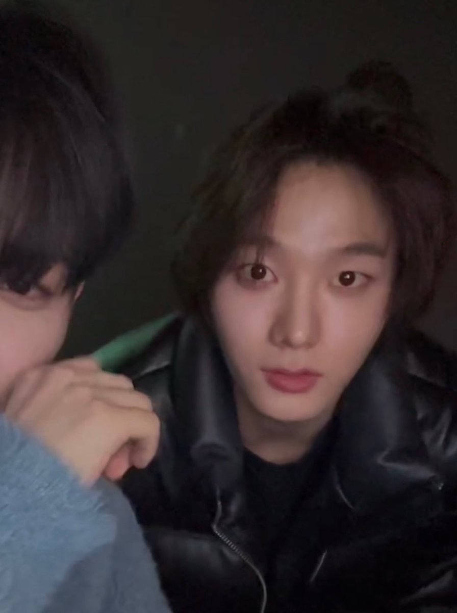 sunghoface's tweet photo. 버석하고 좋네요 https://t.co/PIbKi8b5a0