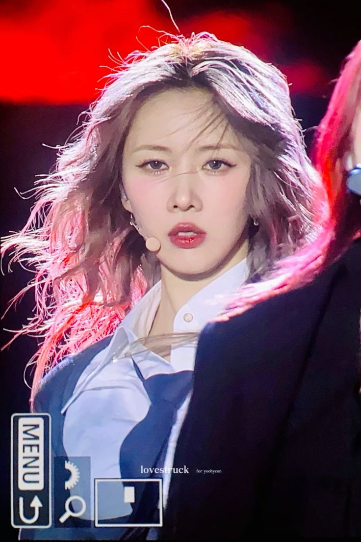 itselsayoohyeon's tweet photo. currently thinking about this yoohyeon: https://t.co/h4BjA06GqY