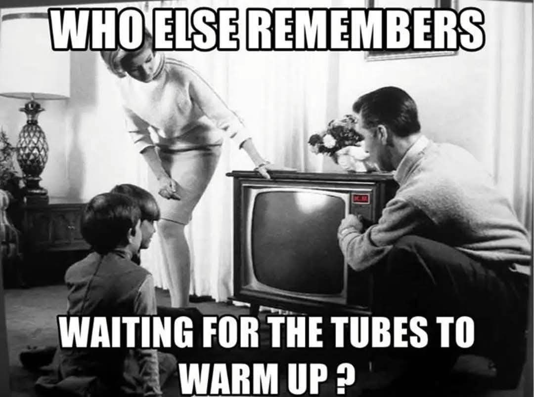 lippyent's tweet image. Hmm  🤔?¿