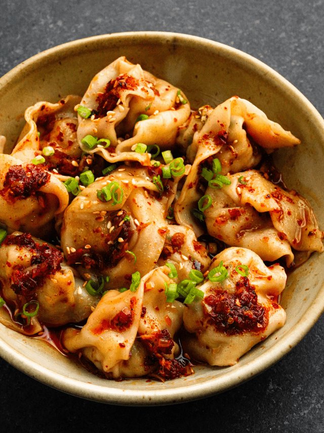 are_devil48349's tweet photo. @MasterCheforg @DChiefArtFlex Is it wonton or indian momo?? 😋😋😋
Name varies taste not .. https://t.co/uR9cAesgXZ