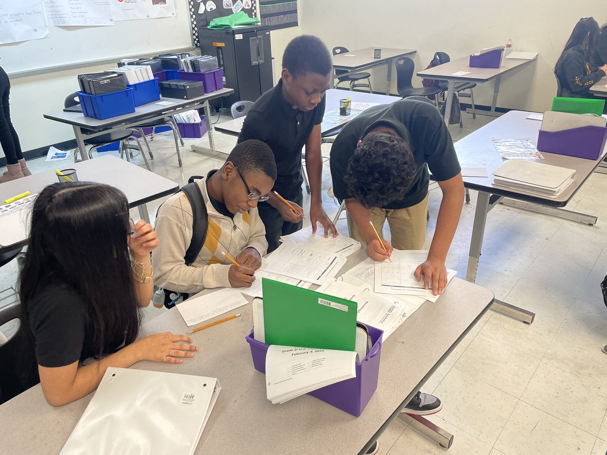 Alicia G. Lewis tweet media