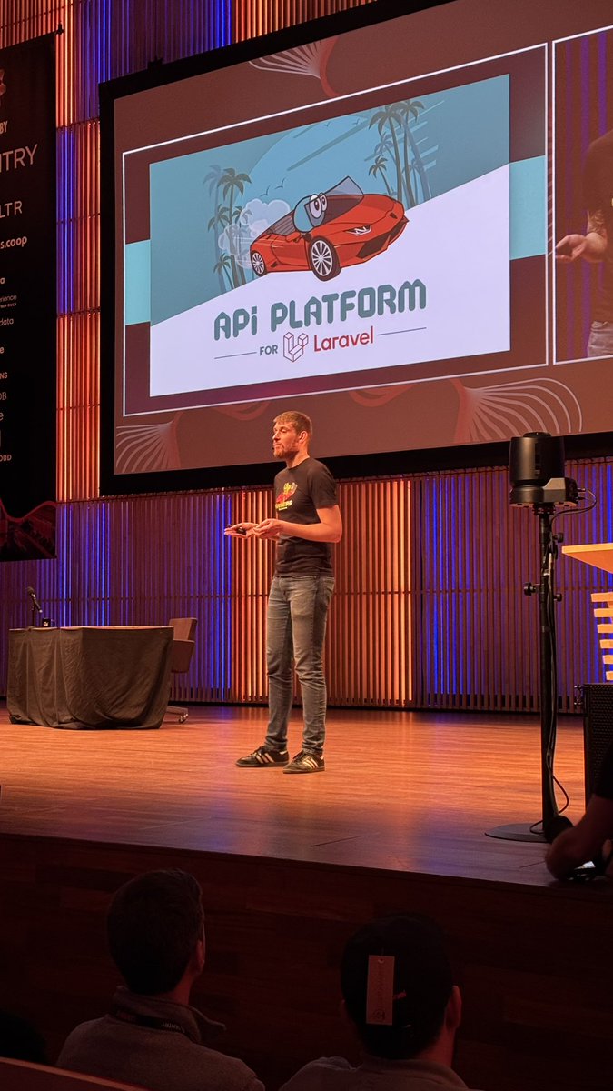 Next on #LaraonEU stage is <a href="/dunglas/">Kévin Dunglas</a> talking about “Building world-class APIs with API Platform for Laravel”

Remember that you can watch live here: youtube.com/watch?v=ShavO_…