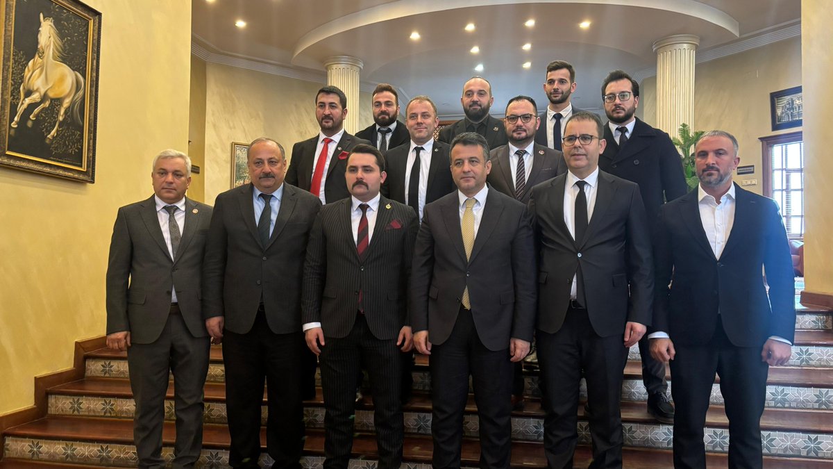 Alperen Ocakları Genel Başkanı Sn. Alican Kocaman, Büyük Birlik Partisi İl Başkanımız Sn. Bahadır Şahin ve yönetimi, Alperen Ocakları İl Başkanı Sn. Recep Kayaoğlu ve yönetim kurulu üyeleri ile birlikte Samsun Büyükşehir Belediye Başkanımız Sn. Halit Doğan’ı ziyaret ettik.
#bbp