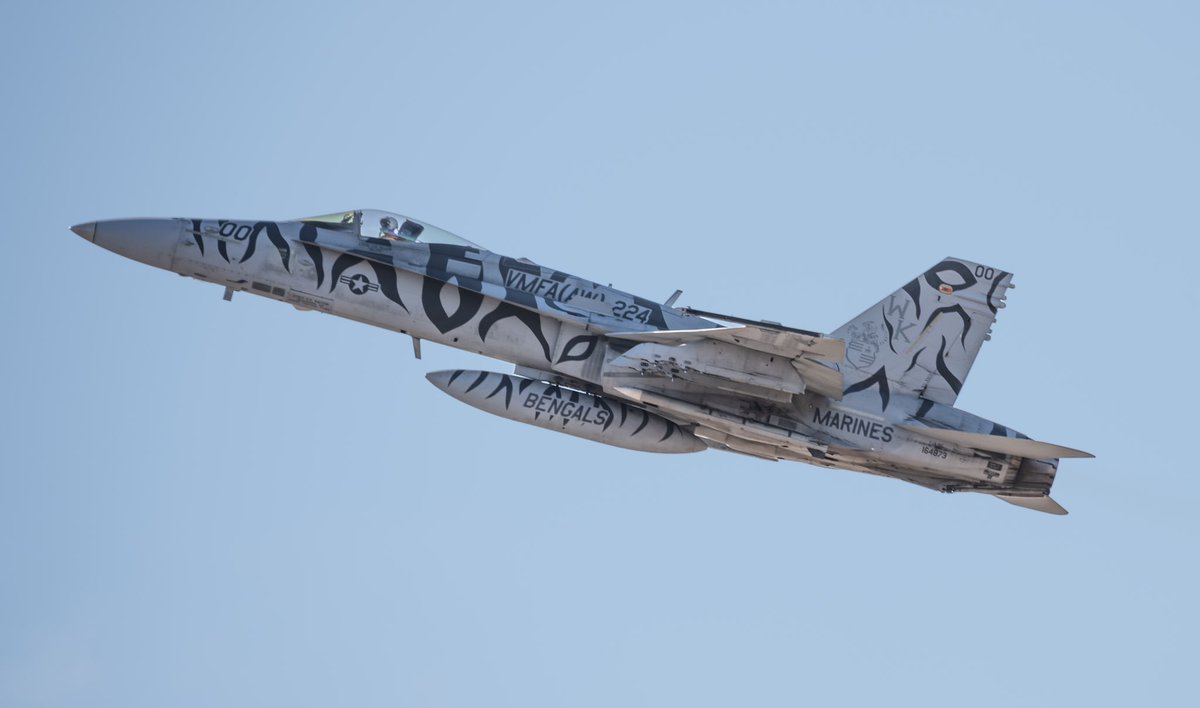 jonmalizia's tweet image. AMBUSH blasting out of Wilmington International Airport #F18C #KILM #WilmingtonNorthCarolina