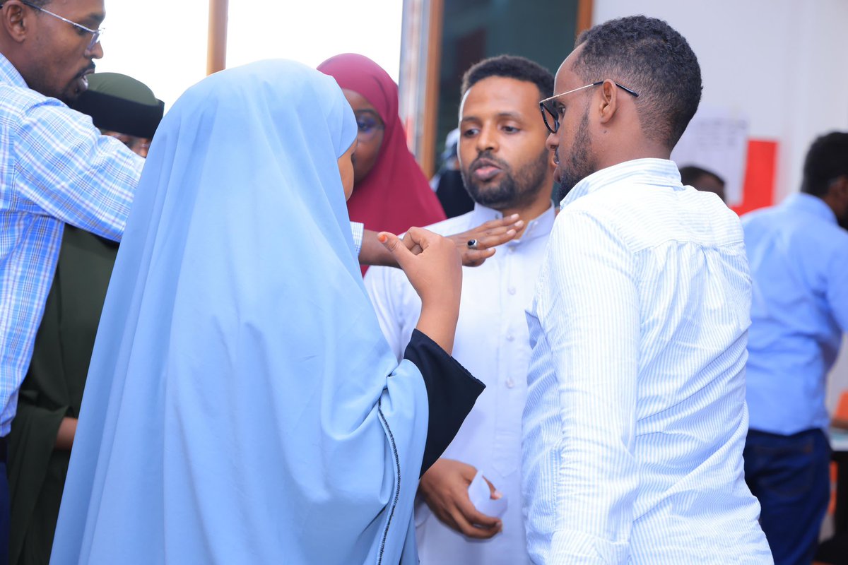 ACMogadishu's tweet image. In collaboration with Skillful Academy, we hosted a dynamic and inspiring two-week seminar on entrepreneurship designed to equip participants with essential business skills, foster innovative thinking, and encourage networking among like-minded individuals. #ACMogadishu