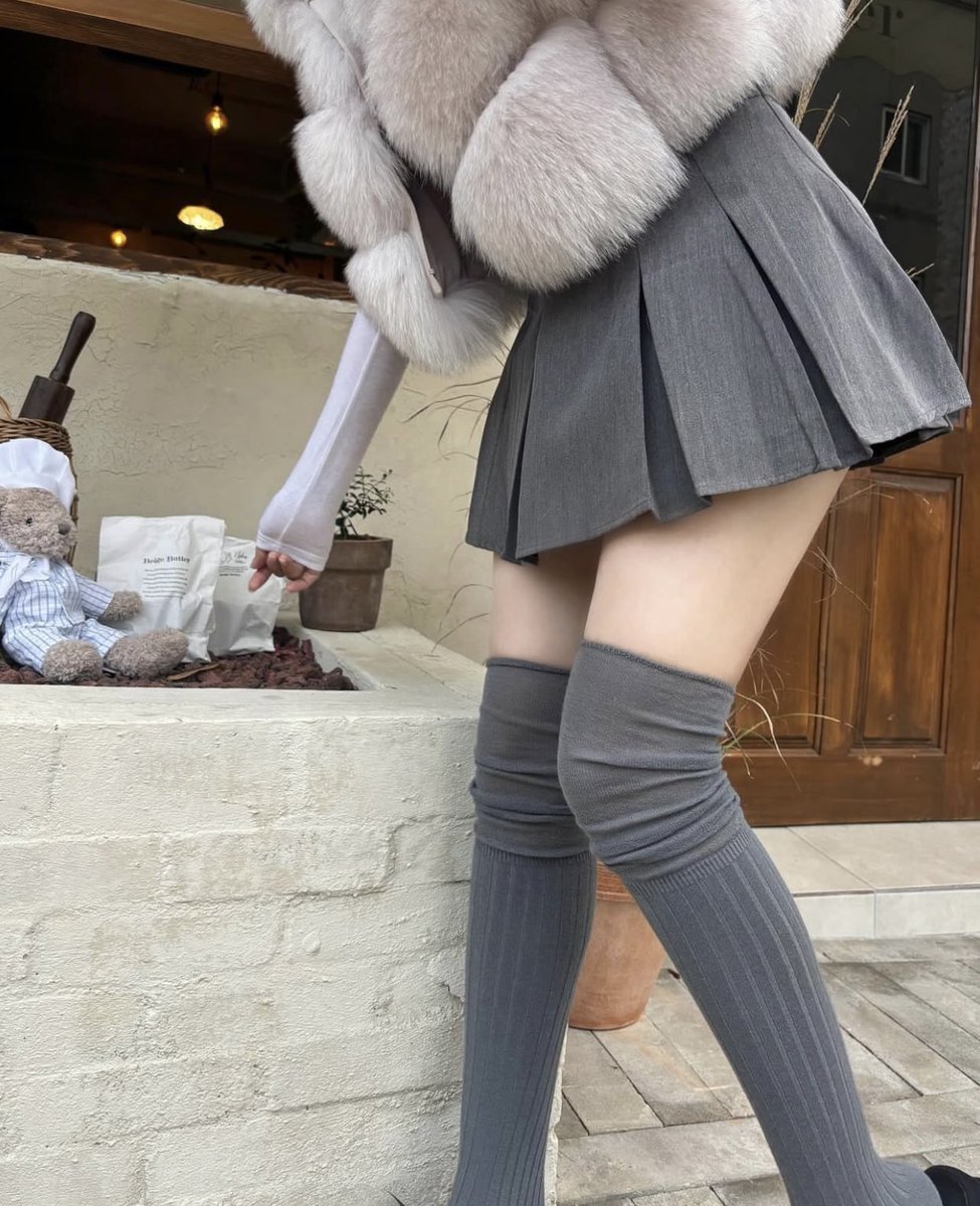 今天有人问我 短裙穿不穿内裤
当然不穿了啊 为什么要穿 倒不是因为骚
因为 自在舒服哈哈哈哈哈
#母狗 https://t.co/WjZY1ucMZx