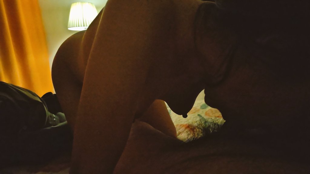 chuanghe123's tweet photo. 新的一年希望大家都能体验到好的性爱，天天开心，活在当下。 https://t.co/LYtIWO6bh3