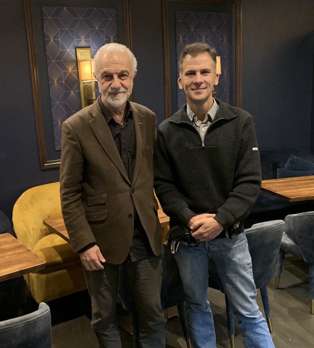 JMCambaceres's tweet photo. RV avec @gaspardgantzer. Tour d’horizon. Dans ces temps troubles, la #Gauche doit revenir à des choses #claires, s’appuyer sur des personnalités d’#expérience et réfléchir aux problématiques nouvelles, nationales et internationales, qui feront la #modernité de demain. https://t.co/8ByxQRzPAU