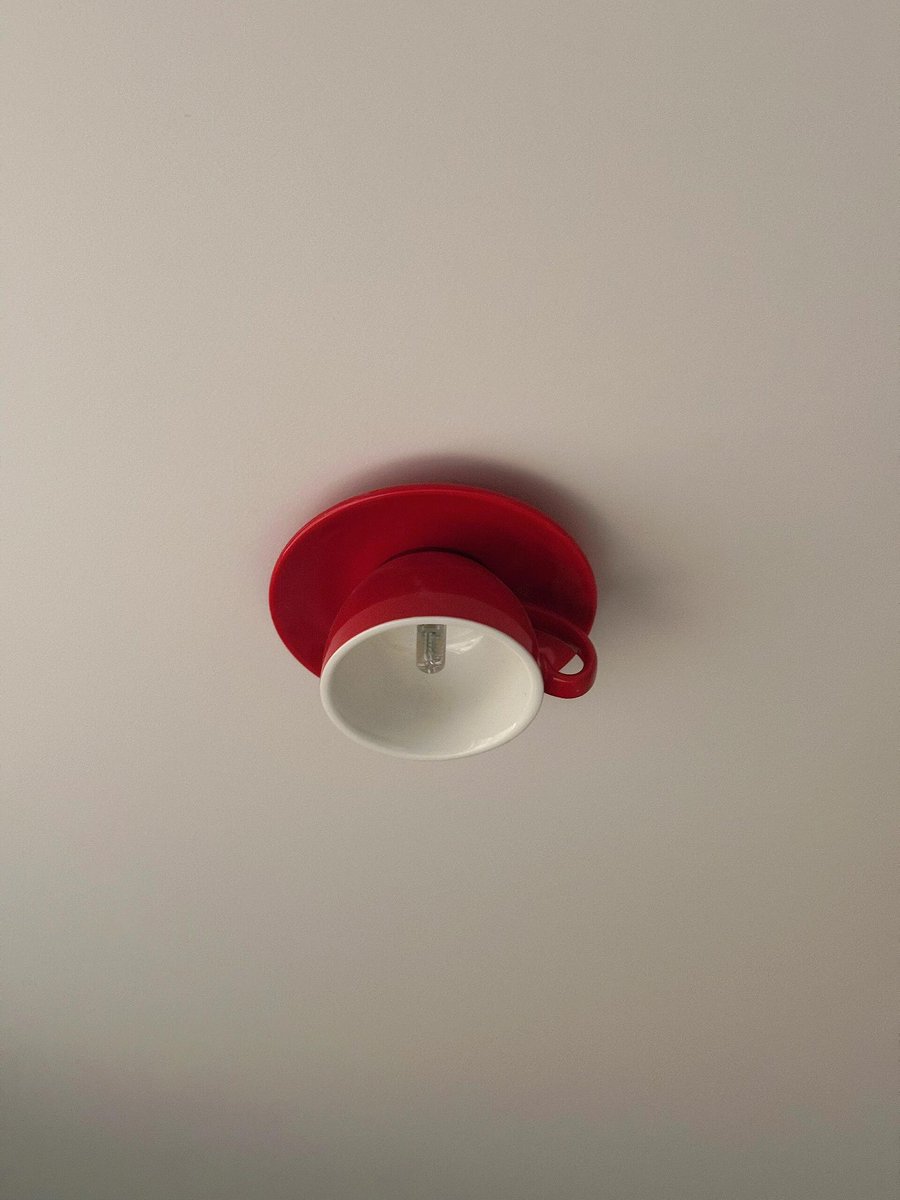 cuteee_all's tweet image. Light.☕️