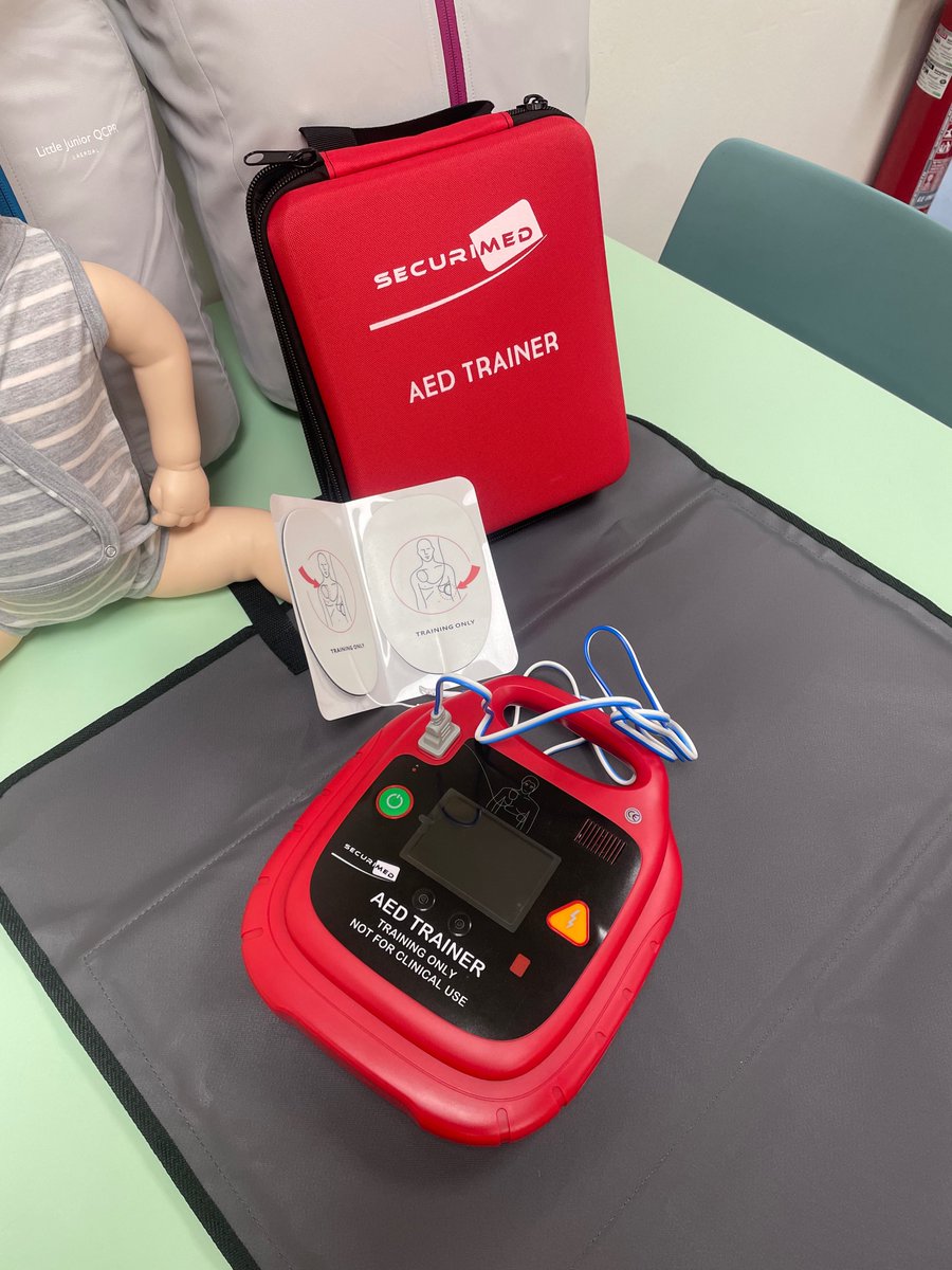 prematech1's tweet photo. Nous avons récemment investi dans un tout nouveau matériel connecté pour nos #formations #SST. 🚑

Grâce à cet outil, nos #stagiaires peuvent voir en temps réel l’efficacité de leurs gestes de secours, et nous, en tant que #formateurs, pouvons les guider encore plus précisément. https://t.co/oNfLTBMd5Y