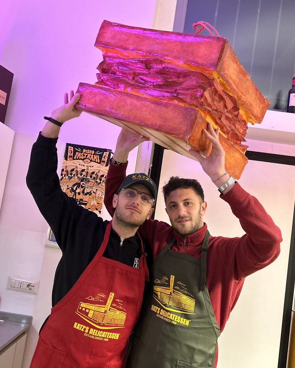 PASTRAMI fo’ life 

🪩🥪🪩🥪🪩🥪🪩🥪
<a href="/discopastrami/">Disco Pastrami</a> // Katz Deli 

<a href="/MarcoMLucano/">Gumbelly.art</a>
#DiscoPastrami