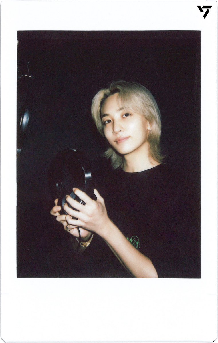 wonubliss's tweet photo. jeonghan better half photo sketch. 🥹📸 https://t.co/Msnshicjws