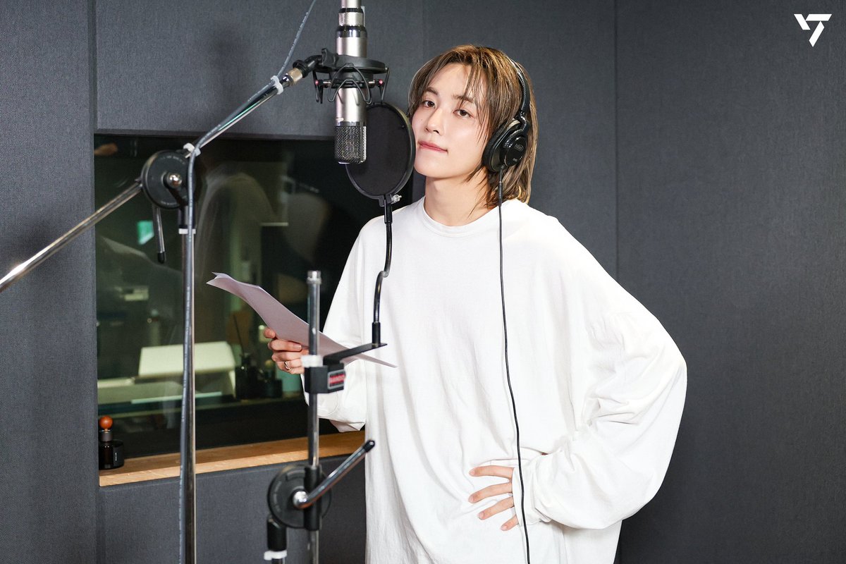 wonubliss's tweet photo. jeonghan better half photo sketch. 🥹📸 https://t.co/Msnshicjws