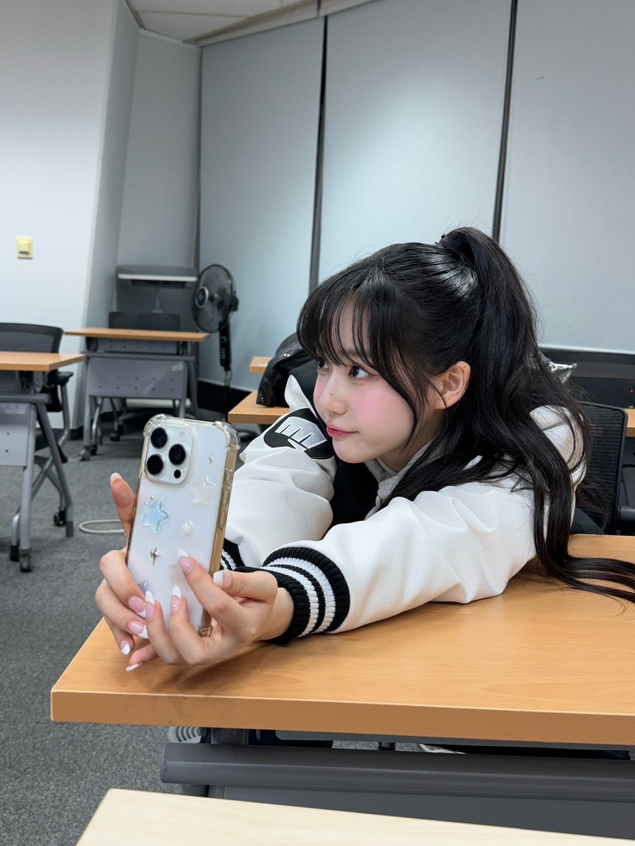 리그오브레전드대학교 윤서연입니다!
헛!둘셋넷 옛썰

#tripleS #트리플에스 #トリプルS
#トリプルエス #トエス
#SeoYeon #서연 #ソヨン