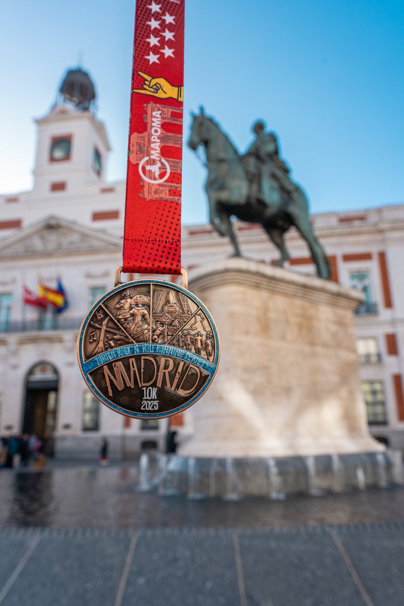 Más que un simple metal colgado al cuello, esta medalla es un homenaje al esfuerzo, una obra de arte forjada en honor a los que desafían cada kmo, dejando su huella en el asfalto de MADRID.

#RNRMadrid