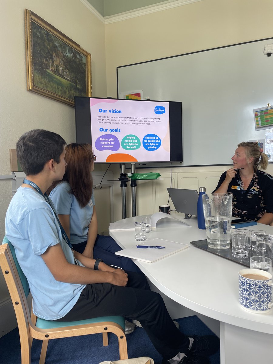 Young Healthwatch Central Bedfordshire tweet media