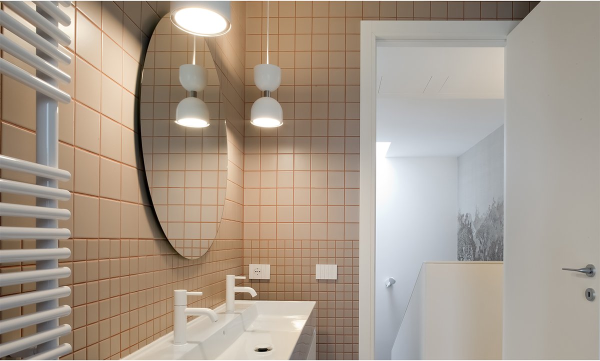 PiancaPartners's tweet photo. 𝗠𝗠 𝗟𝗮𝗺𝗽𝗮𝗱𝗮𝗿𝗶 | 𝗖𝗮𝘀𝗮 𝗙

The suspension lamps 𝗖𝗹𝗲𝘀𝘀𝗶𝗱𝗿𝗮, 𝗖𝗵𝗶𝗹𝗹 𝗮𝗻𝗱 𝗔𝗿𝗰𝗵 are protagonists of this project: each one finds its ideal place, outlining distinctive and refined spaces.

#piancaandpartners #thecontracthub #architecture #interiordesign https://t.co/0ckbaBjMoI